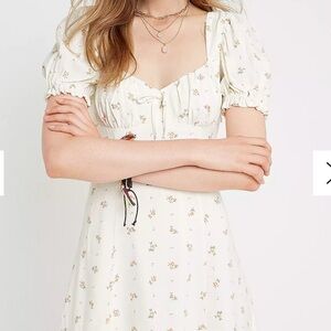 Urban outfitters ivory cassia short dress S